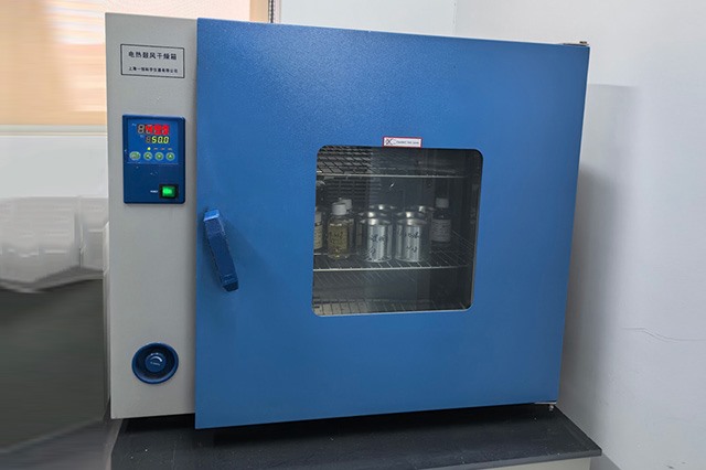 電熱鼓風(fēng)干燥箱